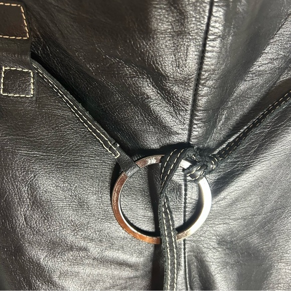 Danier Black lambskin Leather Pants. Silver ring belt. Ivory stitching vintage - Picture 4 of 12